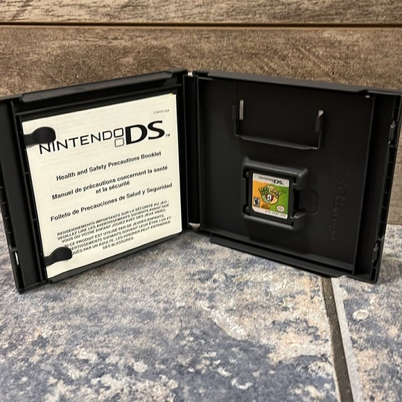 5 for $60 - Left Brain Right Brain 2 Nintendo DS - Picture 2 of 4